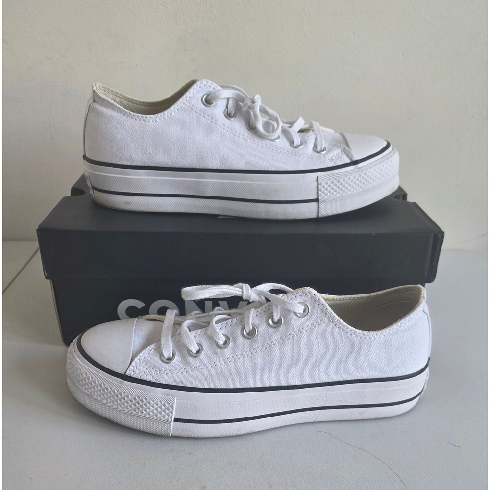 Converse Chuck Taylor All Star Lift Ox Women 9.5 White Platform Sneakers 560251F